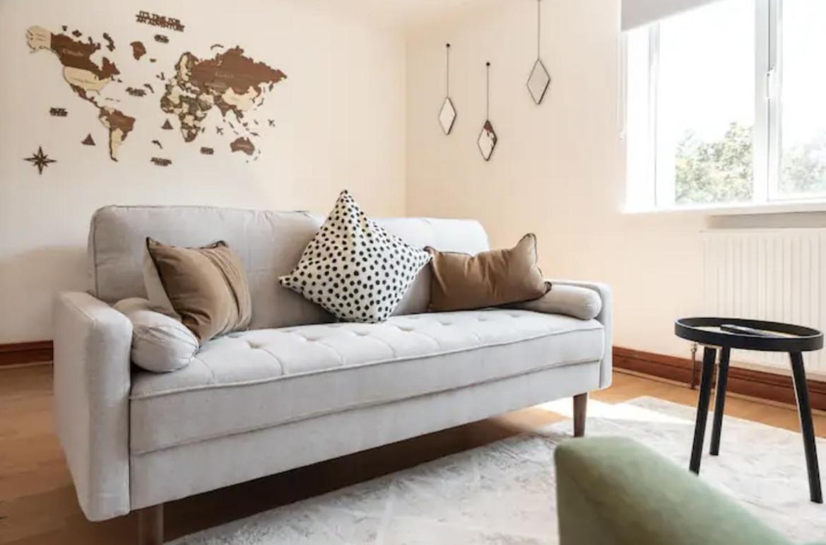 Metropolitan - 2 Bed, Private Parking Apartment, Great Commercial Home From Home Stay! Southampton Exterior photo